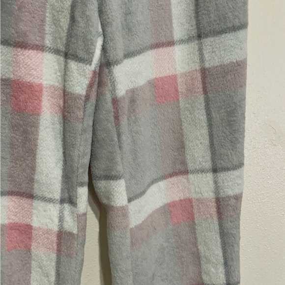 Secret Treasures Gray and Pink Plaid Pajama Bottoms - Picture 8 of 11